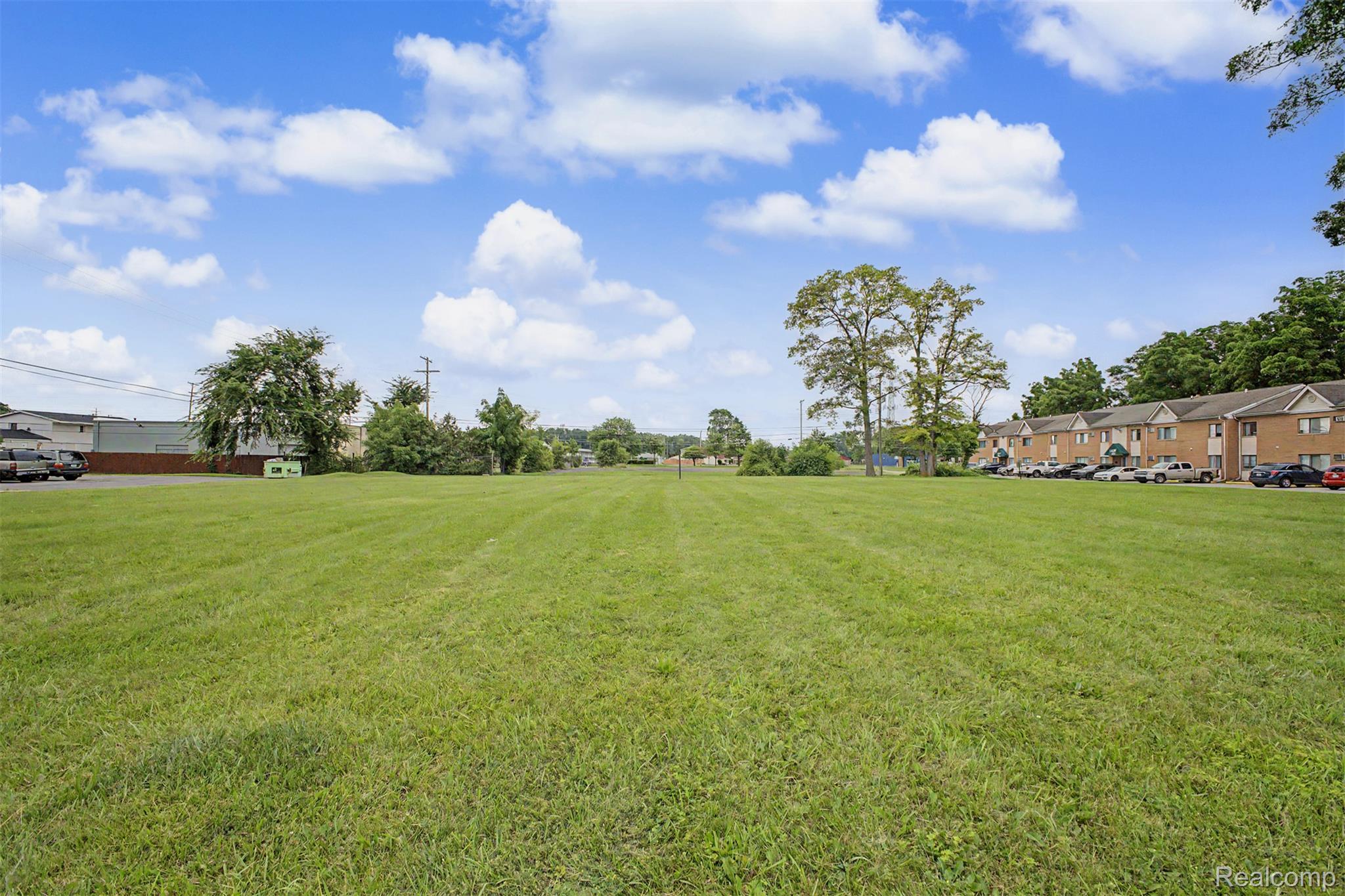 26156 Michigan Avenue Inkster, MI 48141 - Photo 10 of 18 05.jpg