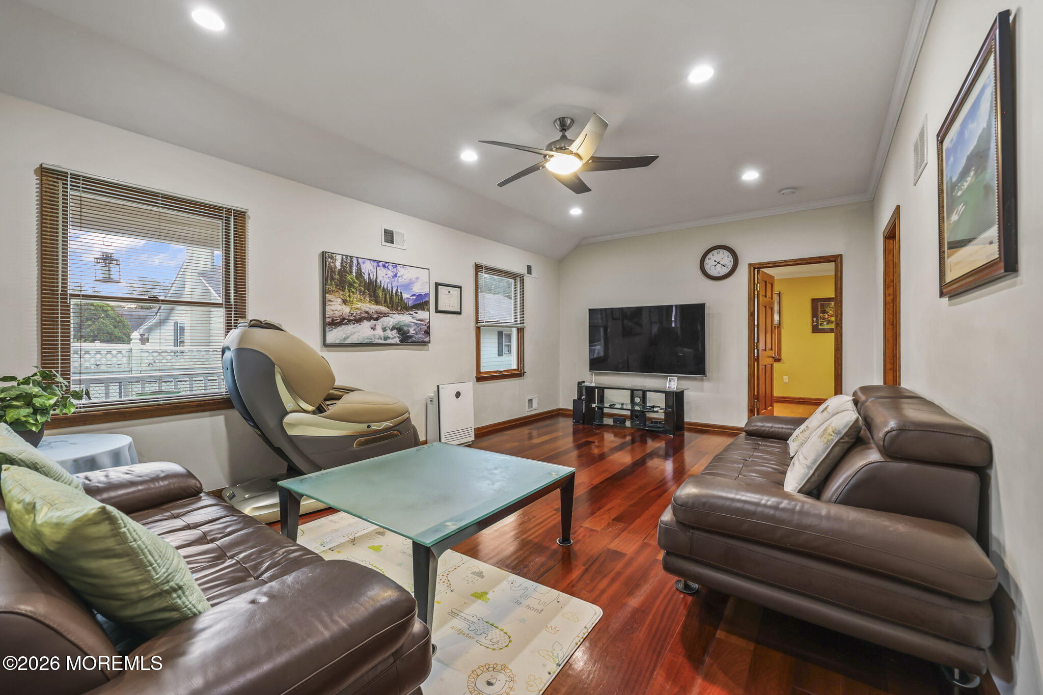 32 Weaverville Road Freehold, NJ 07728 - Photo 12 of 34 .