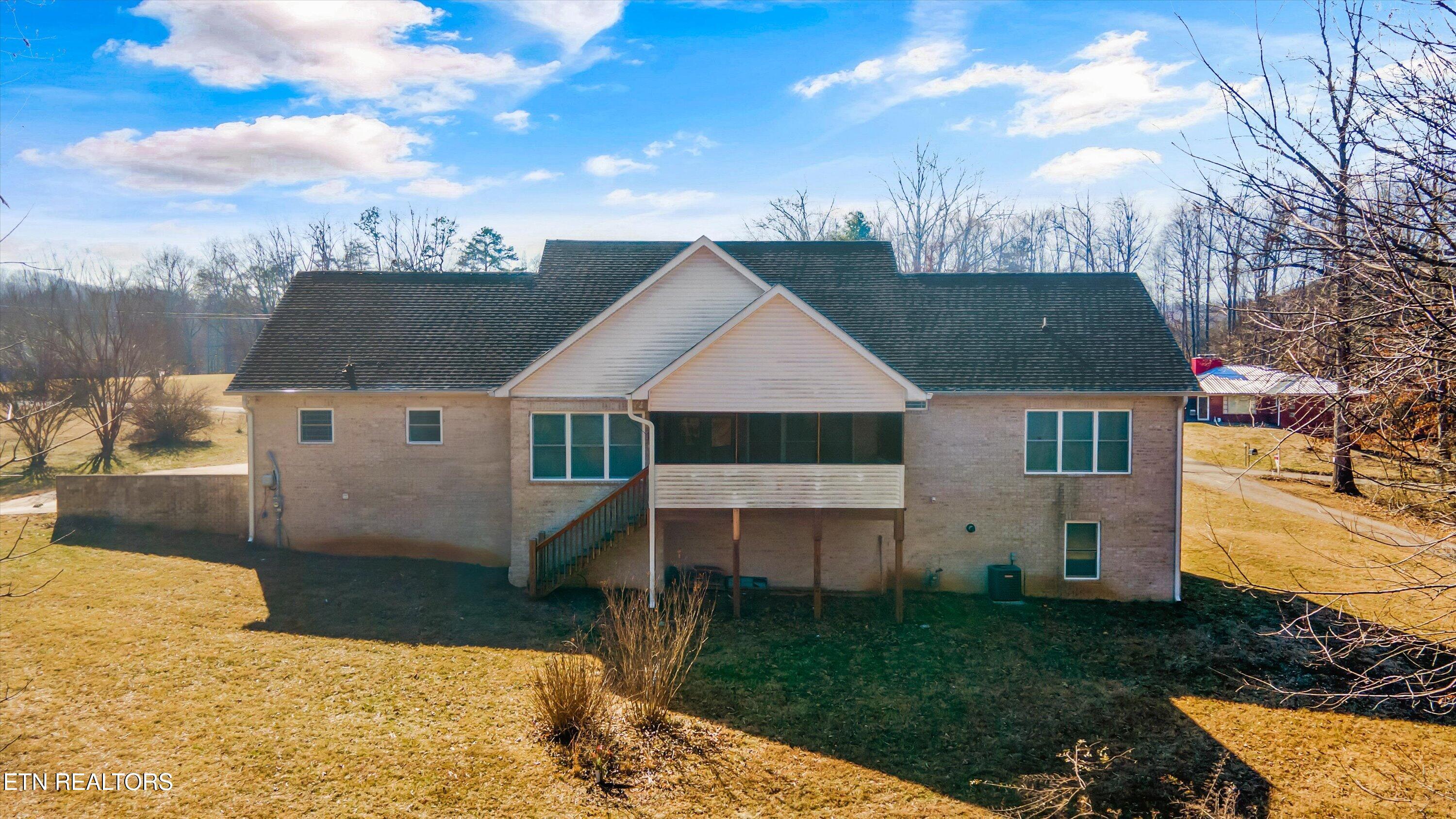 144 David Road Clinton, TN 37716 - Photo 33 of 40 IMG_8571