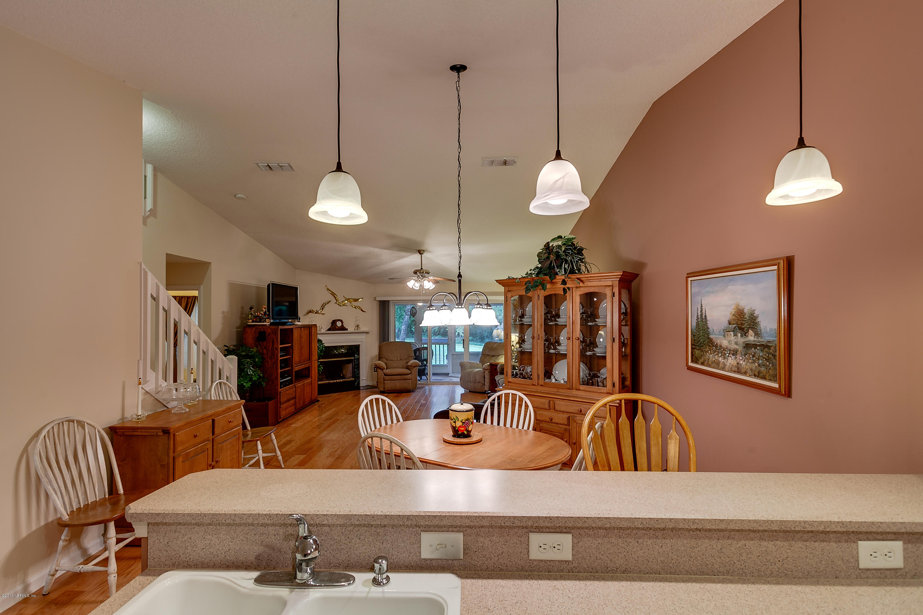 3105 Ravines Road Middleburg, FL 32068 - Photo 5 of 32 a view of a room with gym equipment