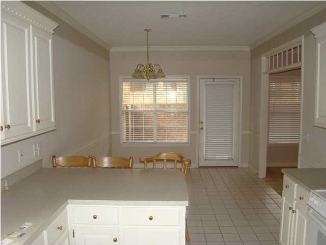 111 Springtree Drive Brandon, MS 39042 - Photo 8 of 19 Eating area