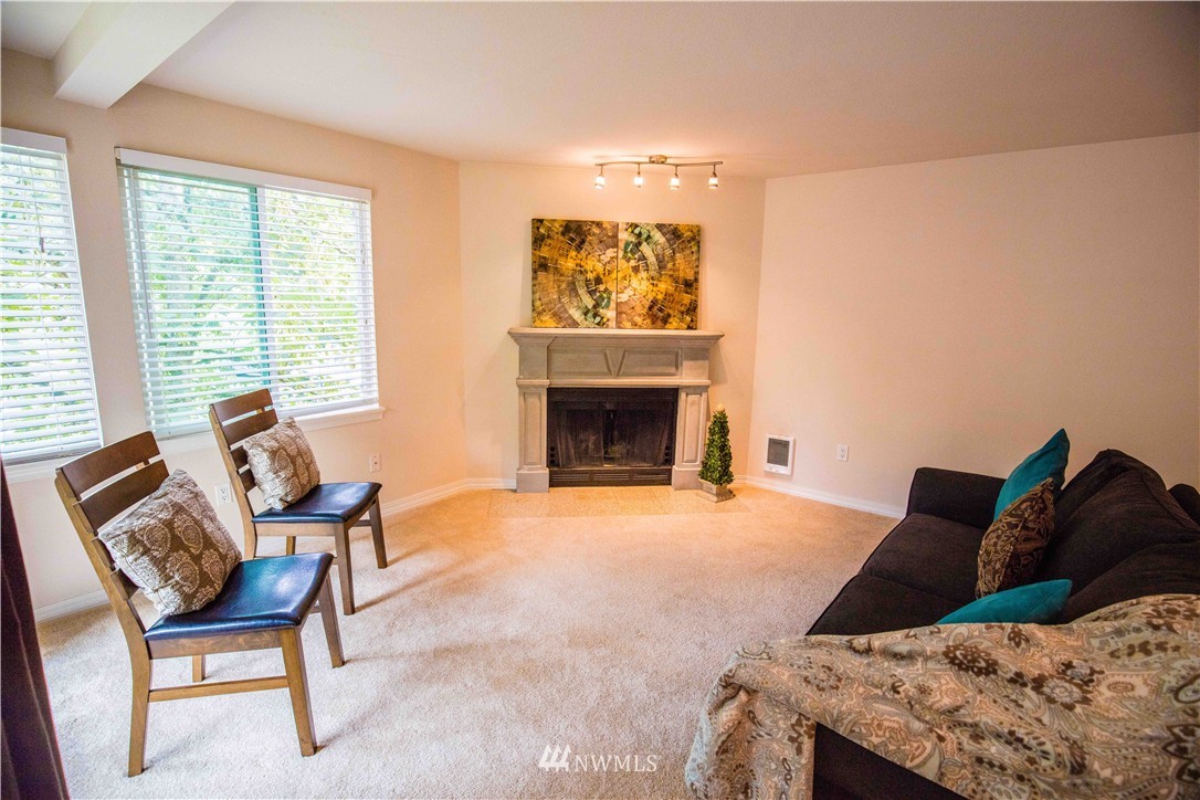 20320 Bothell Everett Highway, Unit D201 Bothell, WA 98012 - Photo 7 of 18