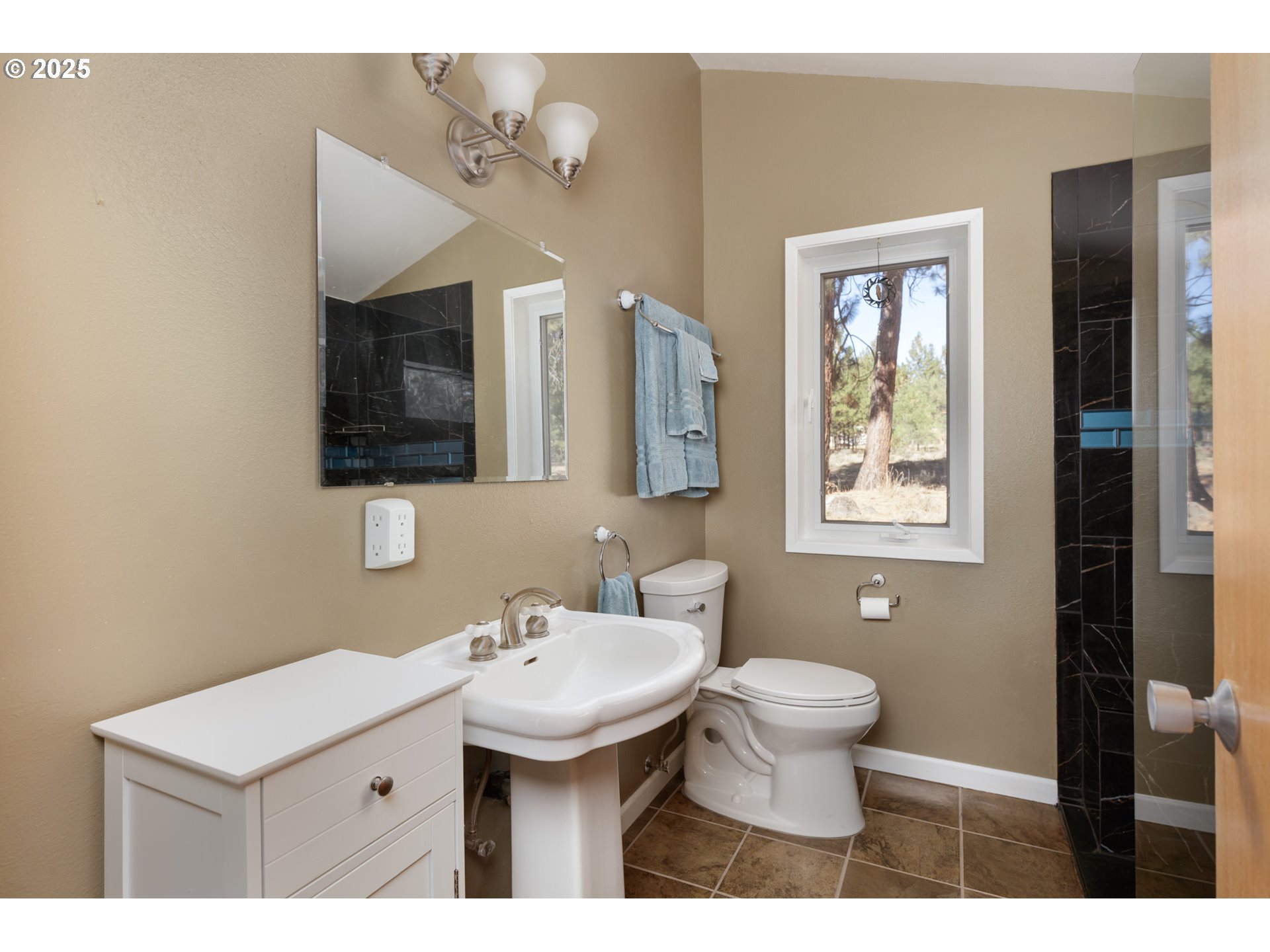 355 Tamarack Goldendale, WA 98620 - Photo 13 of 38