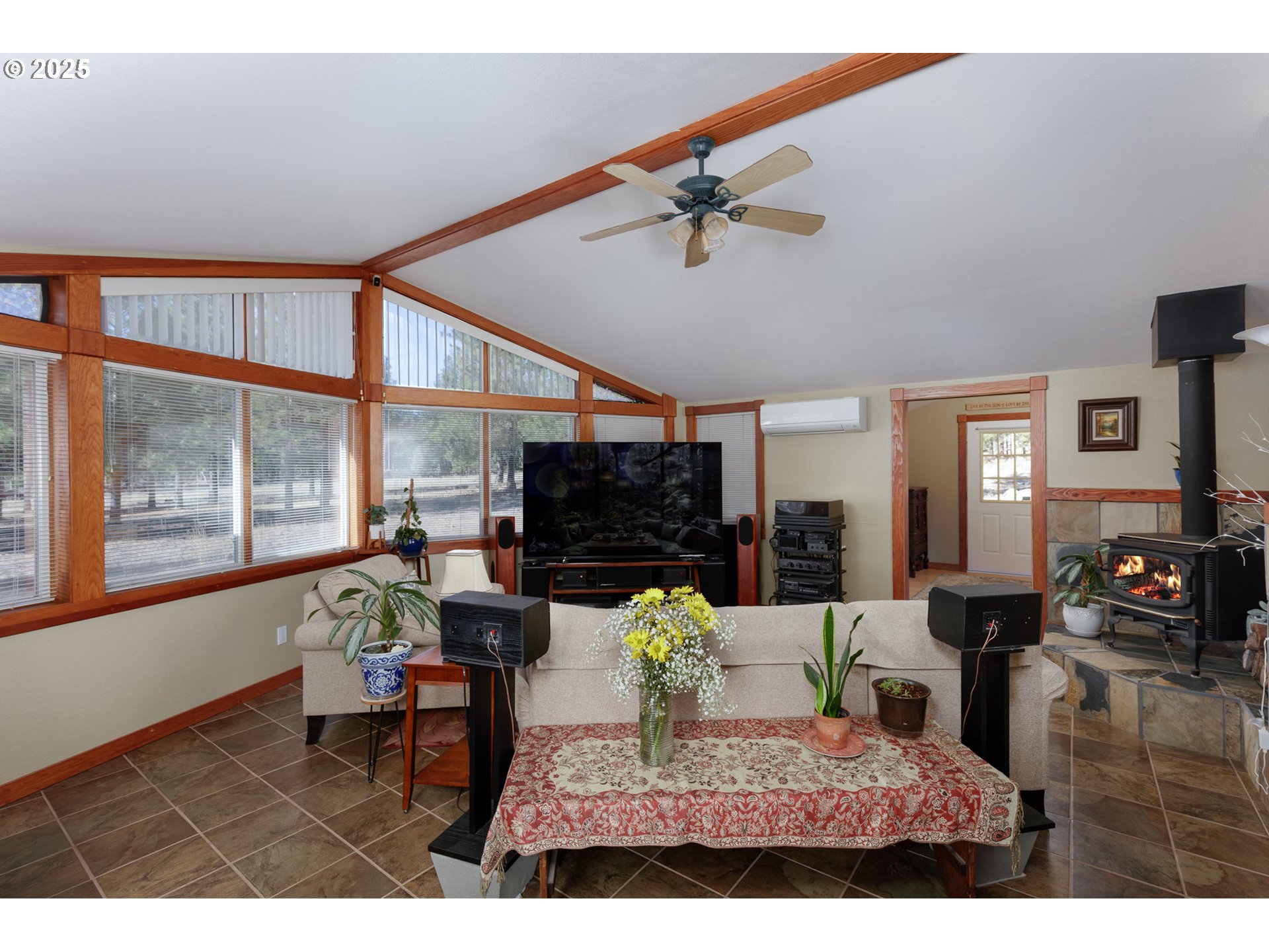 355 Tamarack Goldendale, WA 98620 - Photo 8 of 38