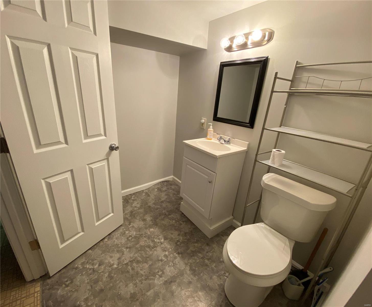 6567 Winnebago Street St. Louis, MO 63109 - Photo 39 of 49