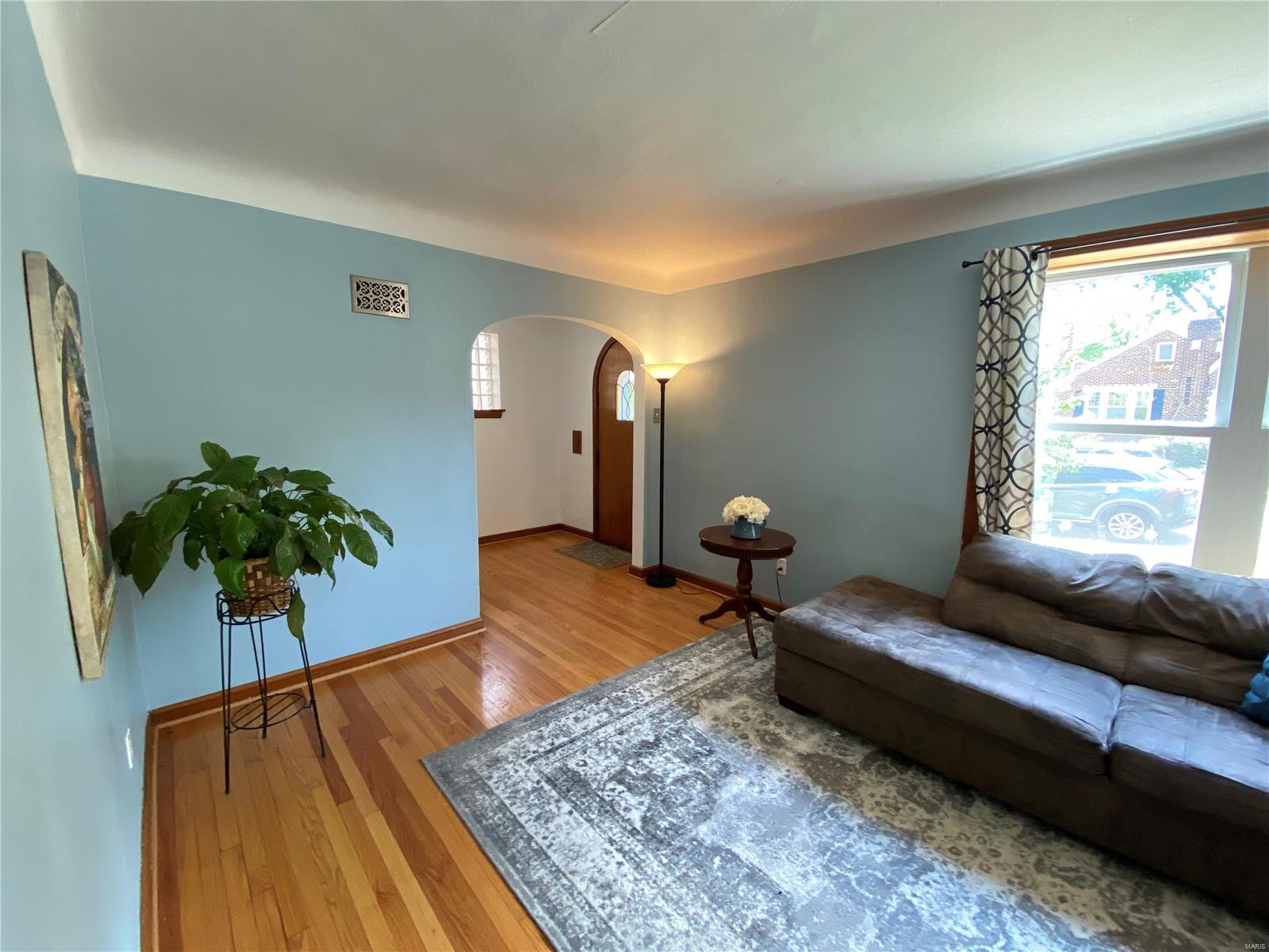 6567 Winnebago Street St. Louis, MO 63109 - Photo 8 of 49