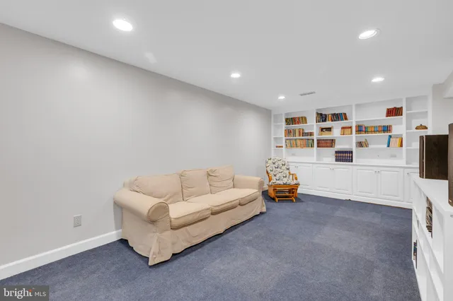 $625,000 | 8729 Green Road, Warrenton, VA 20187