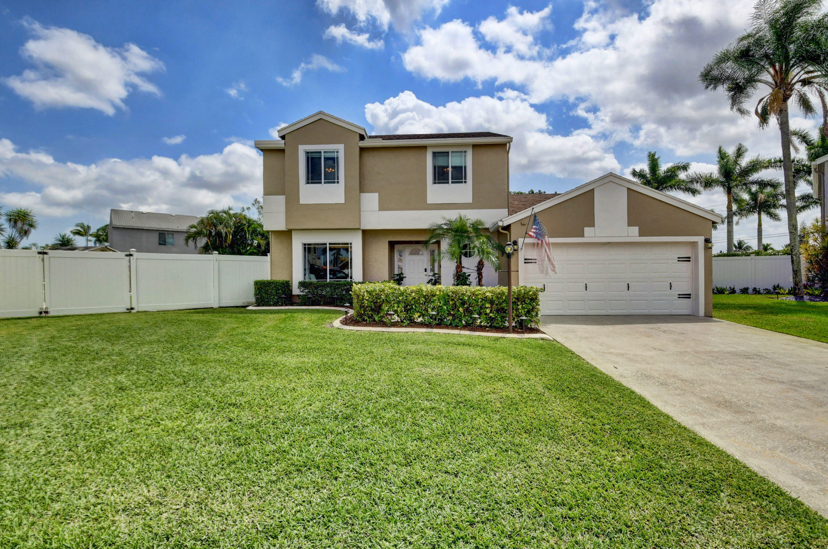 9898 Moss Pond Drive Boca Raton, FL 33496 - Photo 11 of 59 16_dsc_9936_37_38_39_40