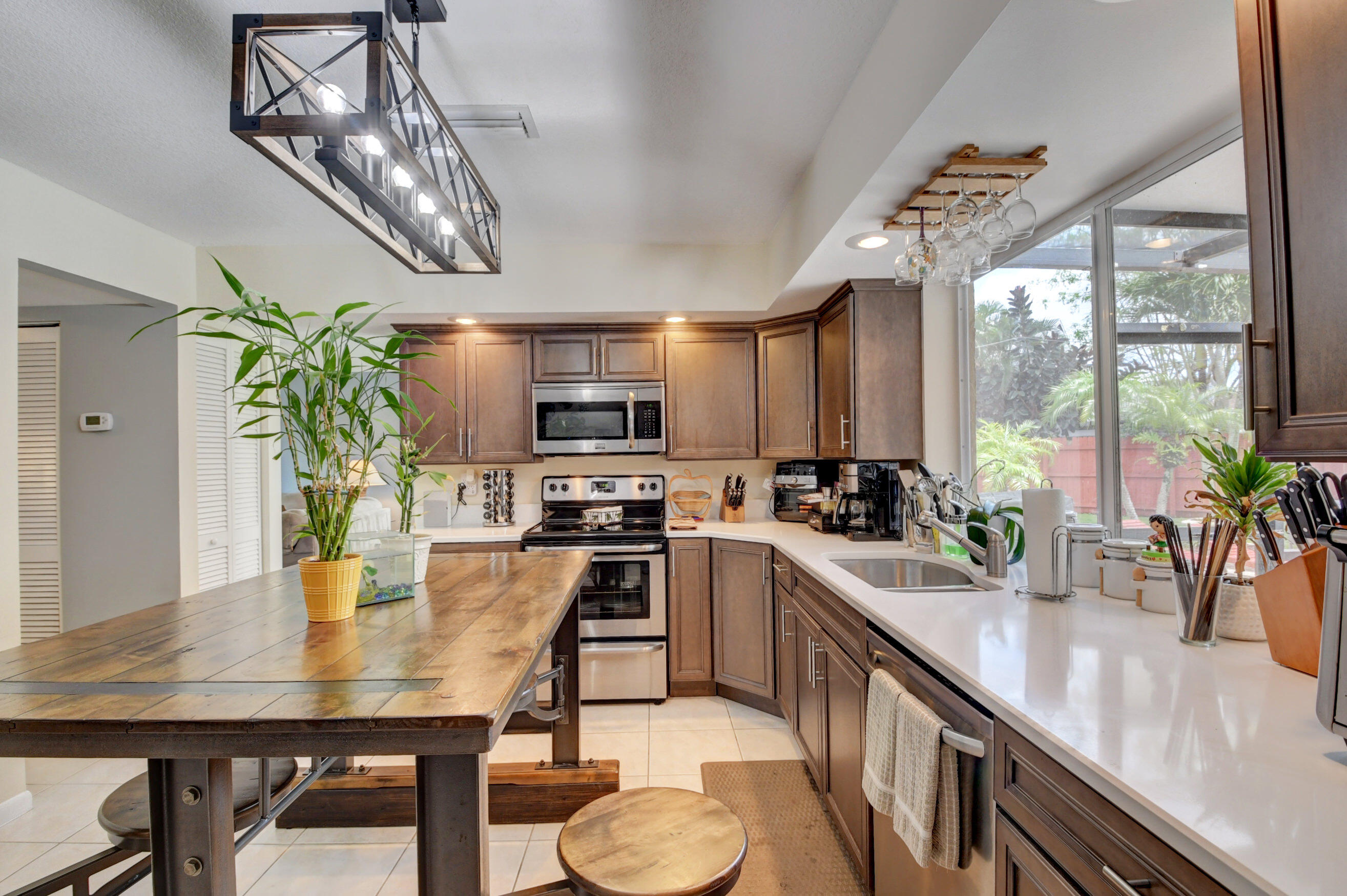 9898 Moss Pond Drive Boca Raton, FL 33496 - Photo 32 of 59 37_dsc_10001 (77)_78)_79)_80)_81)