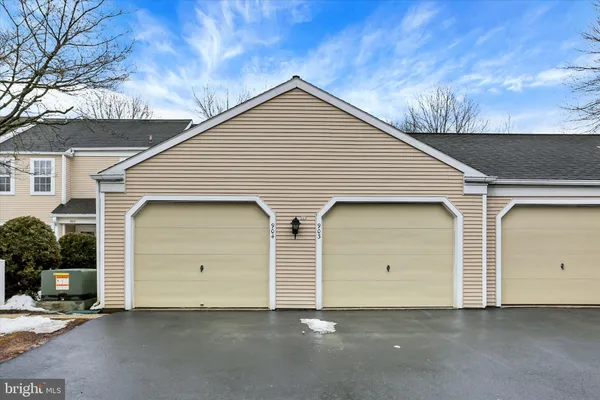 a view of a house with garage
