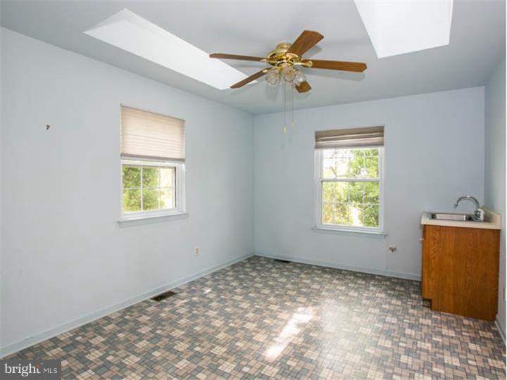 112 Sandringham Road Cherry Hill, NJ 08003 - Photo 12 of 23 Bonus Room
