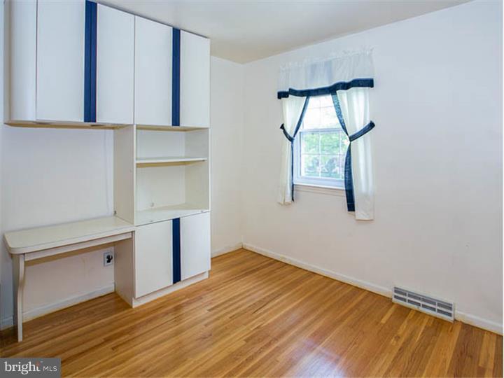 112 Sandringham Road Cherry Hill, NJ 08003 - Photo 16 of 23 Bedroom 4