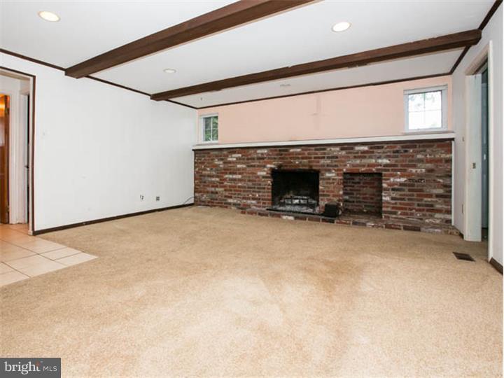 112 Sandringham Road Cherry Hill, NJ 08003 - Photo 7 of 23 Family Room