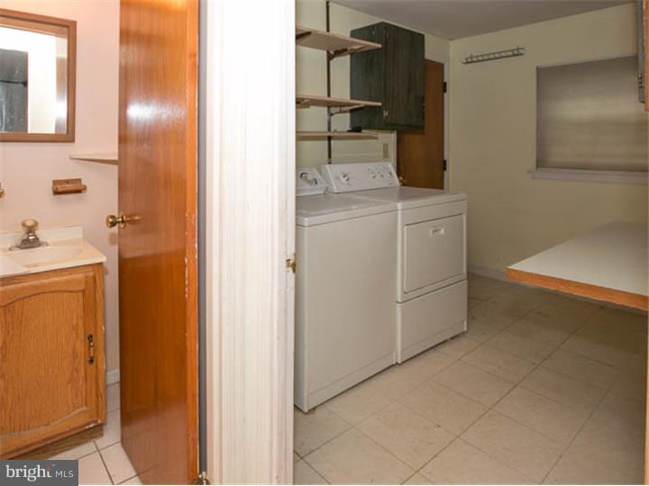 112 Sandringham Road Cherry Hill, NJ 08003 - Photo 8 of 23 Half Bath