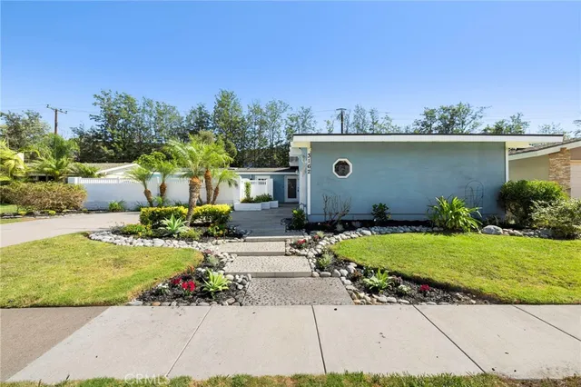 $1,675,000 | 3162 Yellowtail Drive, Rossmoor, CA 90720