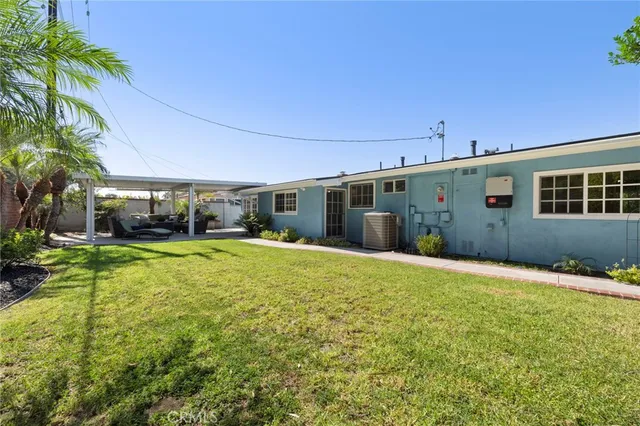 $1,599,000 | 3162 Yellowtail Drive, Rossmoor, CA 90720