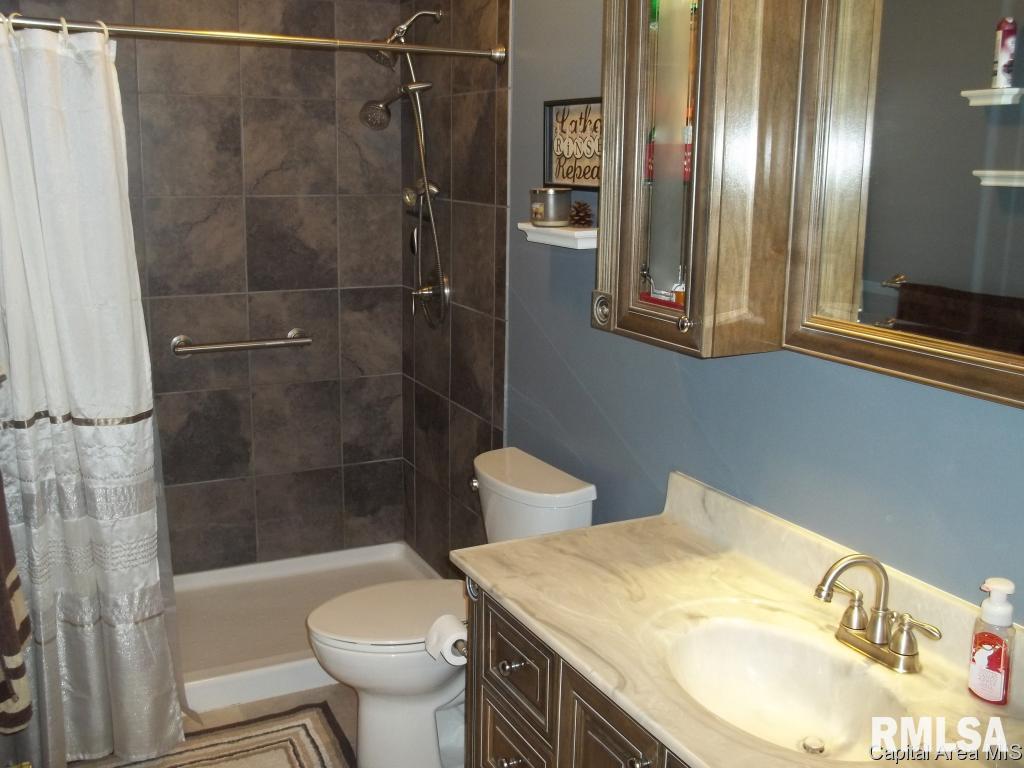 2513 Sutherland Road Springfield, IL 62702 - Photo 11 of 22