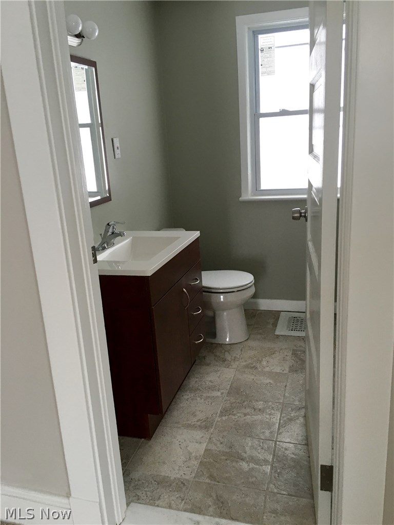 1526 Maple Road Cleveland Heights, OH 44121 - Photo 15 of 35