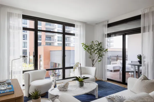 $1,015,000 | 100 Boardwalk, Unit 806A, Long Beach, NY 11561