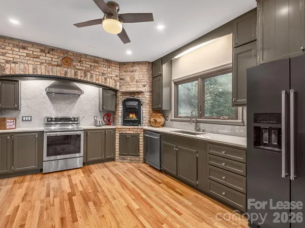 $4,495 | 116 Elson Avenue, Hendersonville, NC 28739