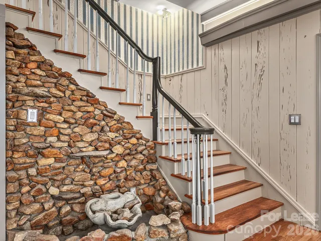 $4,495 | 116 Elson Avenue, Hendersonville, NC 28739