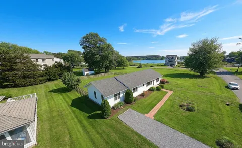 $575,000 | 713 Bay Drive, Stevensville, MD 21666