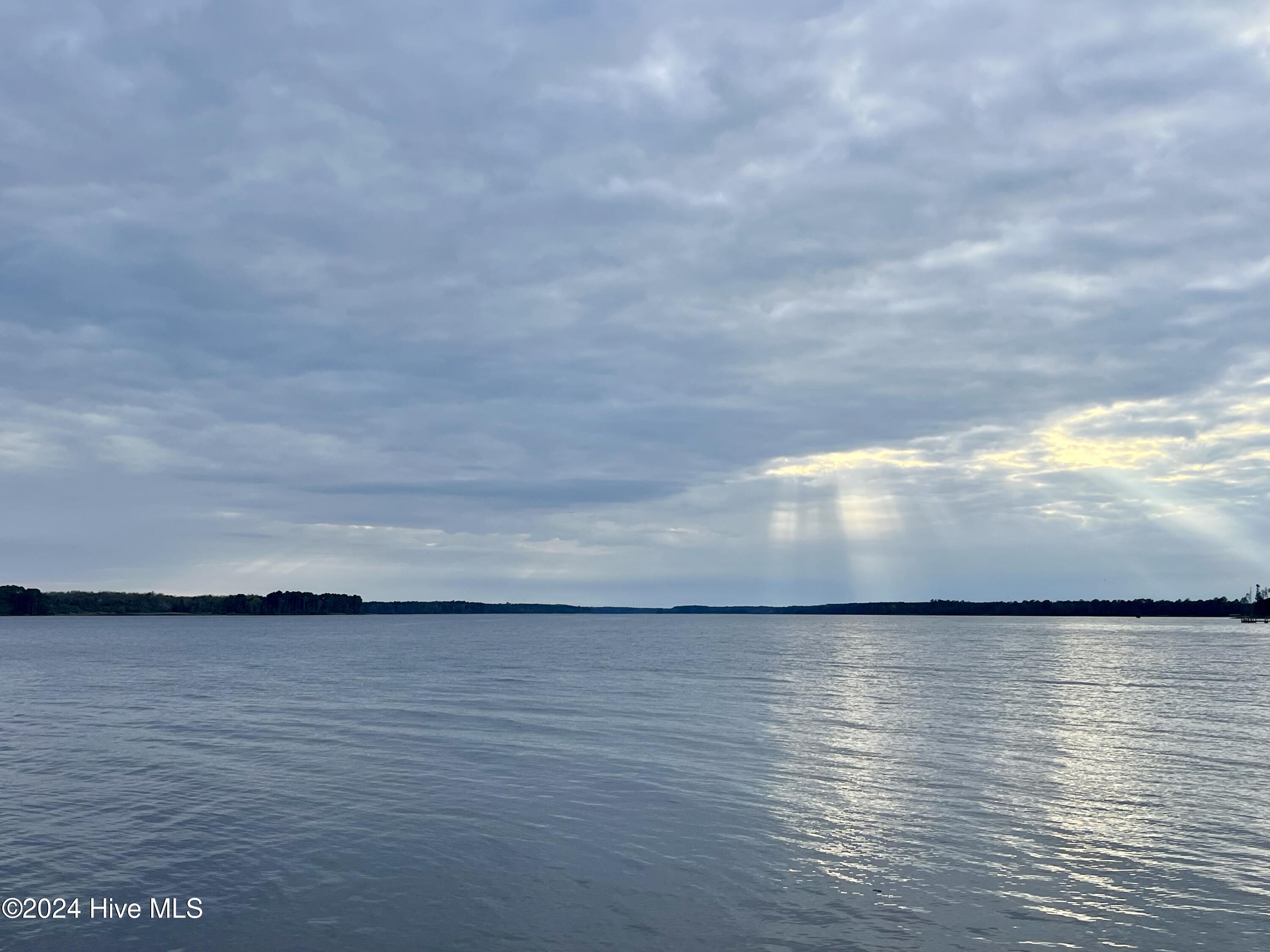 2900 Hickory Point Road Aurora, NC 27806 - Photo 20 of 23 waterview right