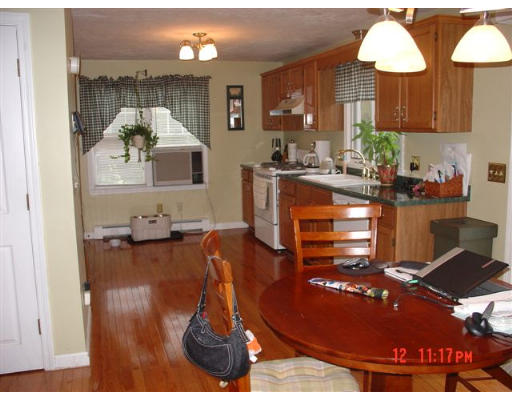 18 Merriam Way Upton, MA 01568 - Photo 6 of 9 Gallery Image 6