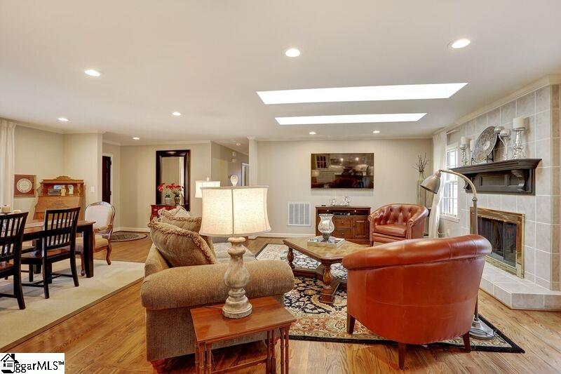804 Butler Springs Road Greenville, SC 29615 - Photo 6 of 26 Gallery Image 6