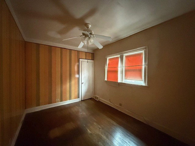322 West 107th Place Chicago, IL 60628 - Photo 5 of 10