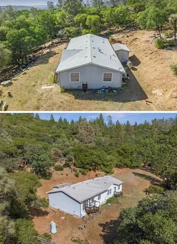 a view of a back yard of a house