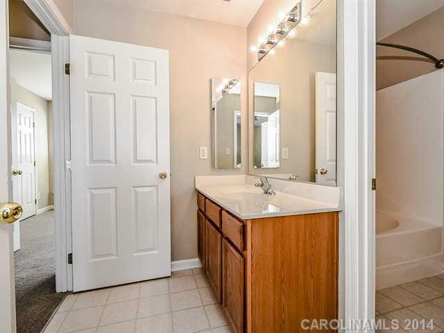 4917 Prosperity Ridge Road, Unit 97 Charlotte, NC 28269 - Photo 12 of 16 Gallery Image 12