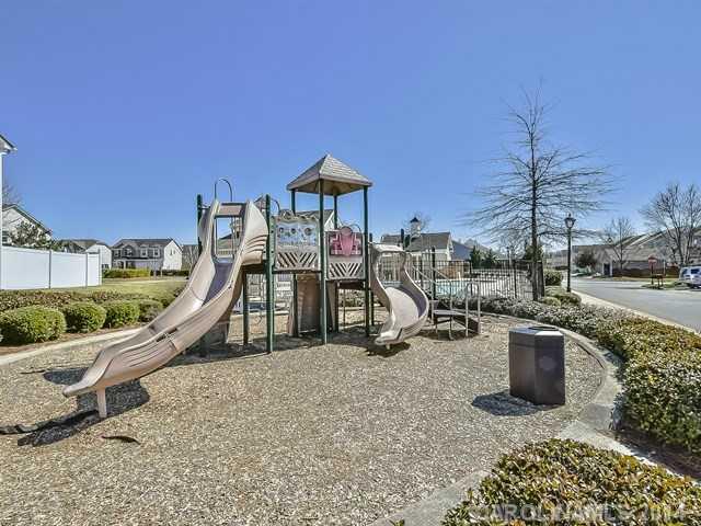 4917 Prosperity Ridge Road, Unit 97 Charlotte, NC 28269 - Photo 14 of 16 Gallery Image 14
