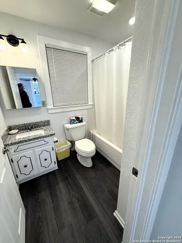 $1,500 | 801 Blue Bill Cove Drive, Lakehills, TX 78063