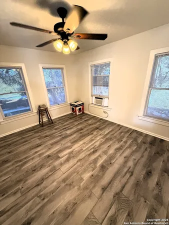 $1,500 | 801 Blue Bill Cove Drive, Lakehills, TX 78063