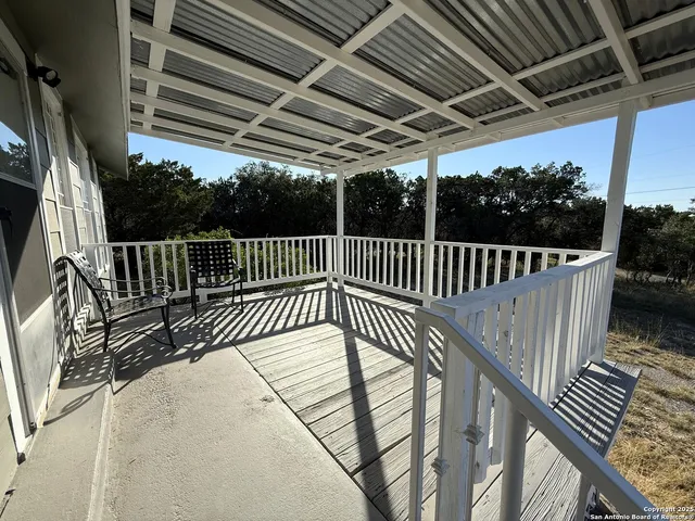 $1,500 | 801 Blue Bill Cove Drive, Lakehills, TX 78063