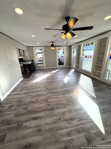 $1,500 | 801 Blue Bill Cove Drive, Lakehills, TX 78063