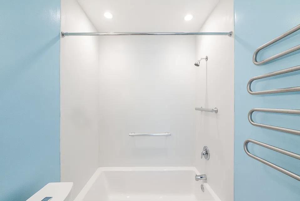 4927 Indian Wood Road Culver City, CA 90230 - Photo 6 of 20 a bathroom with a shower and a toilet