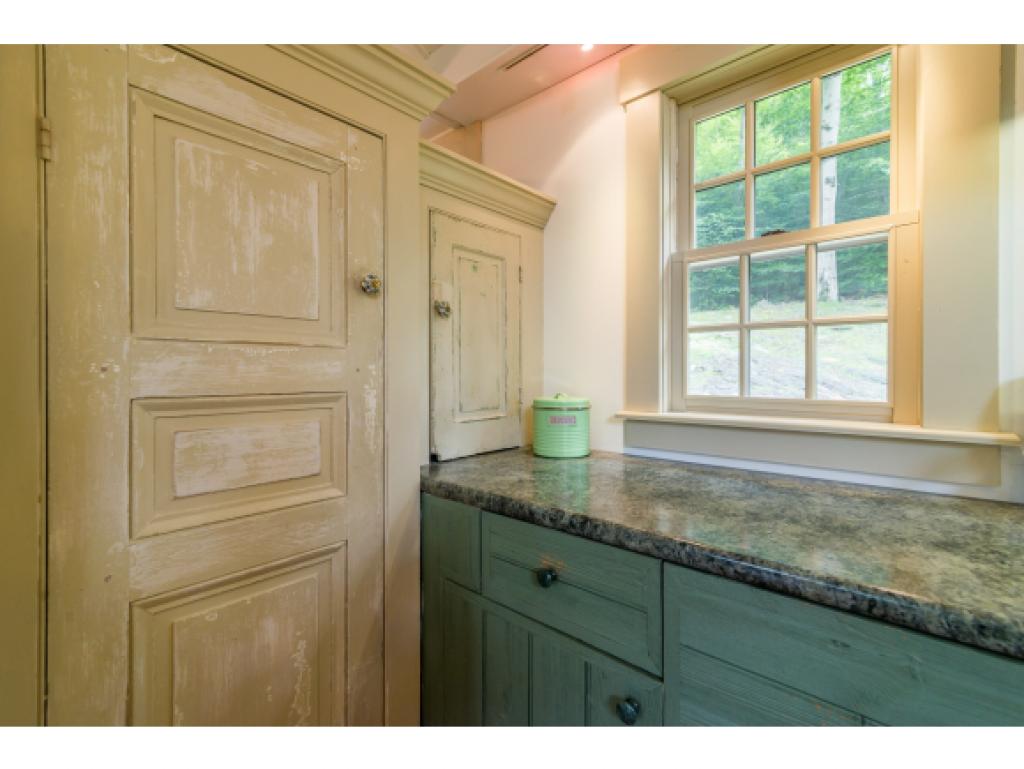 3452 Green Hill Road Danby, VT 05761 - Photo 10 of 36 Gallery Image 10