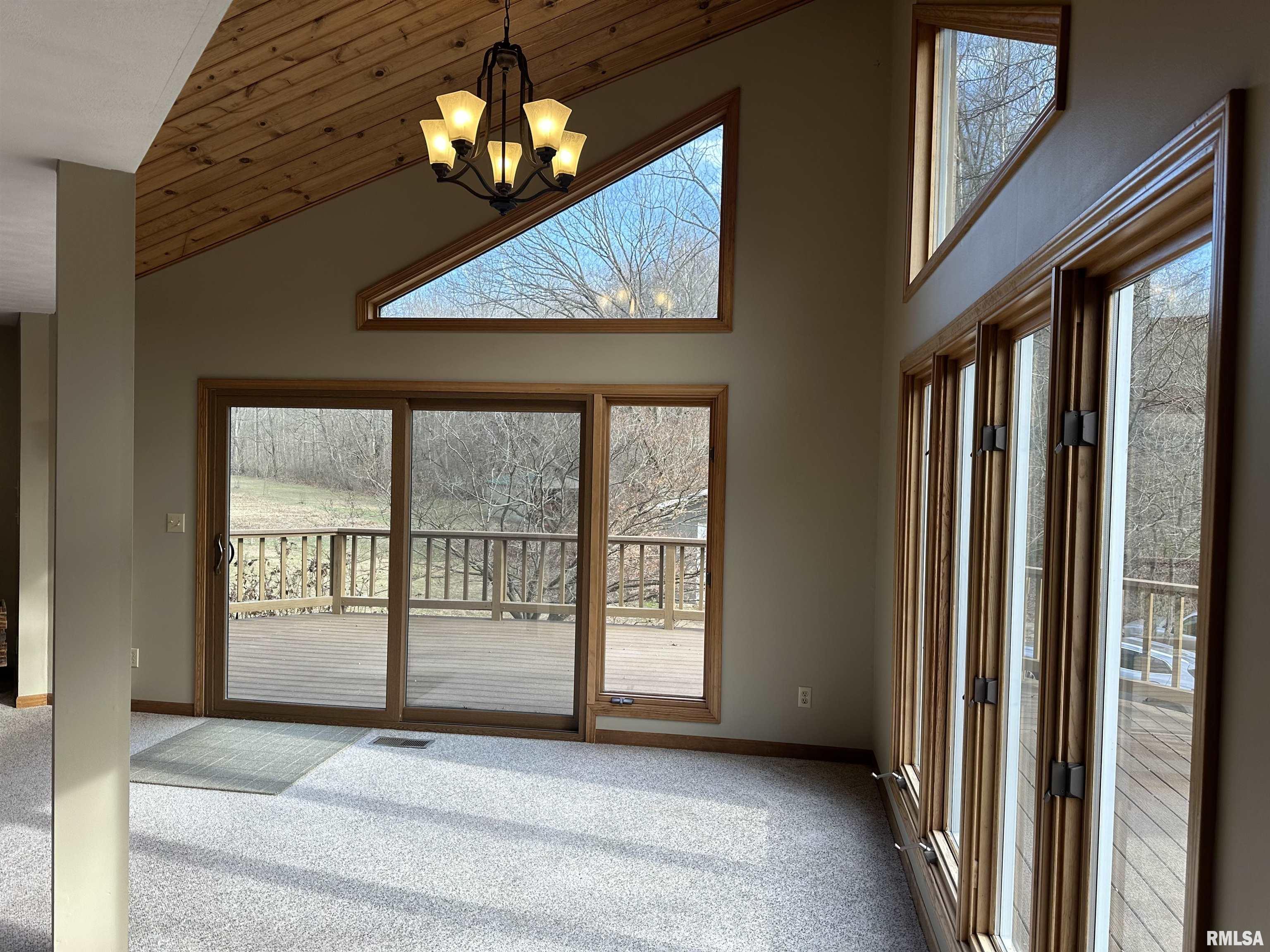 1300 Shoal Creek Road Murphysboro, IL 62966 - Photo 11 of 28