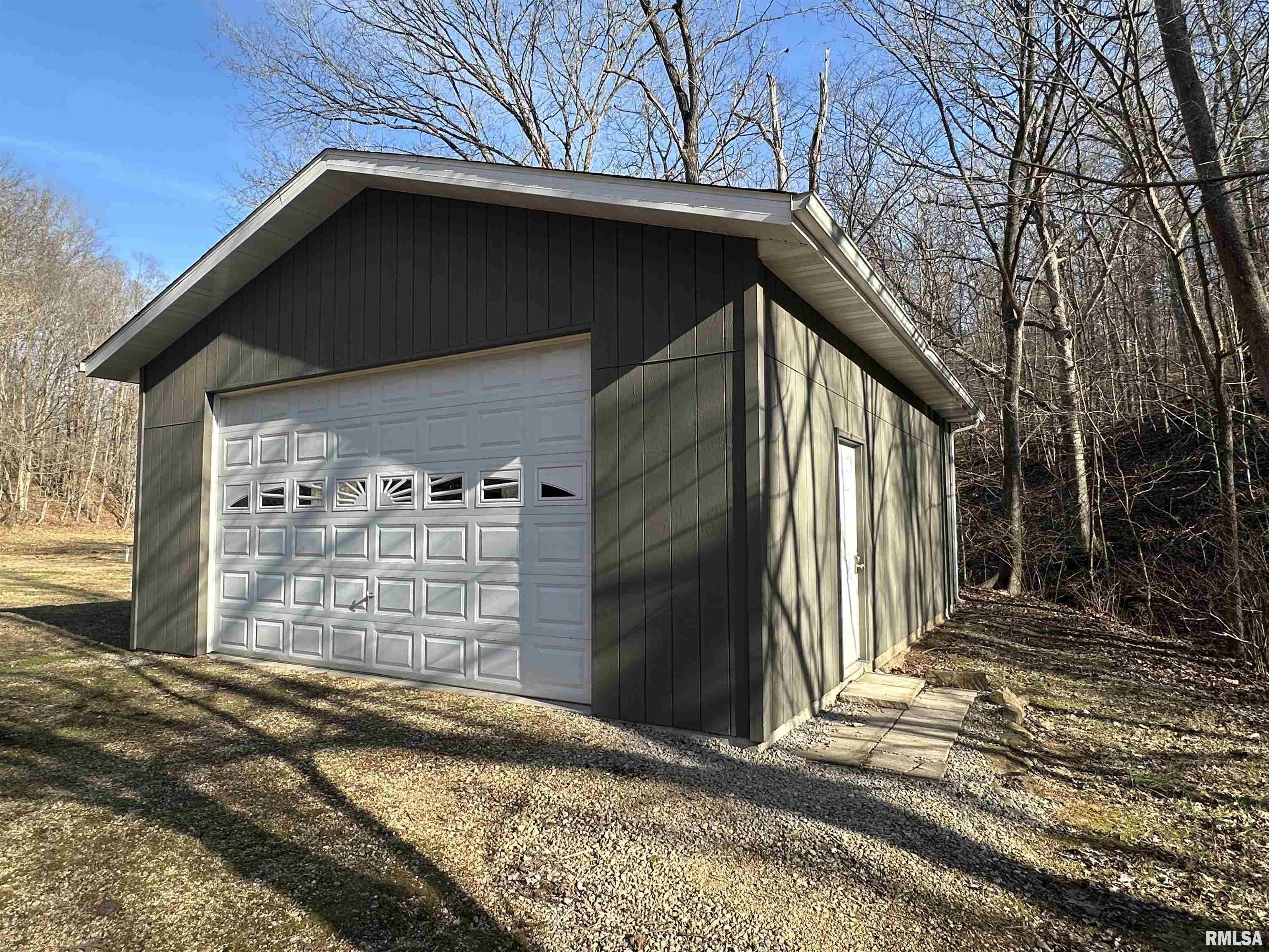 1300 Shoal Creek Road Murphysboro, IL 62966 - Photo 3 of 28