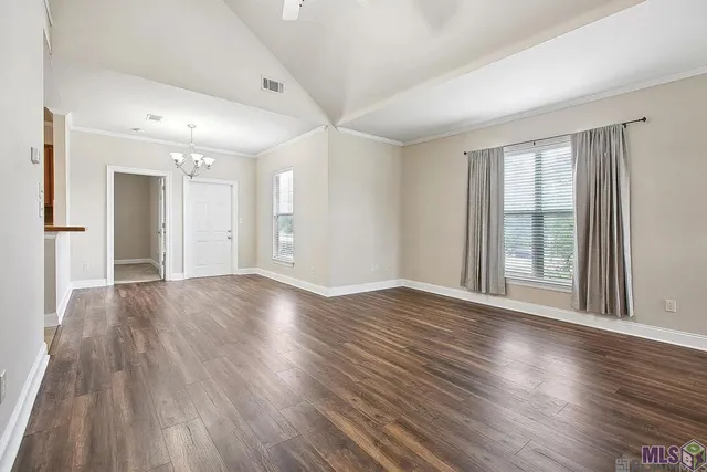 $1,650 | 7300 Burbank Drive, Unit 31, Baton Rouge, LA 70820