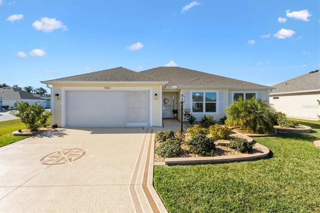 $375,000 | 7404 Marvelwood Loop, The Villages, FL 34762