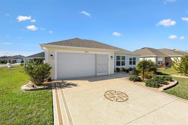 $375,000 | 7404 Marvelwood Loop, The Villages, FL 34762