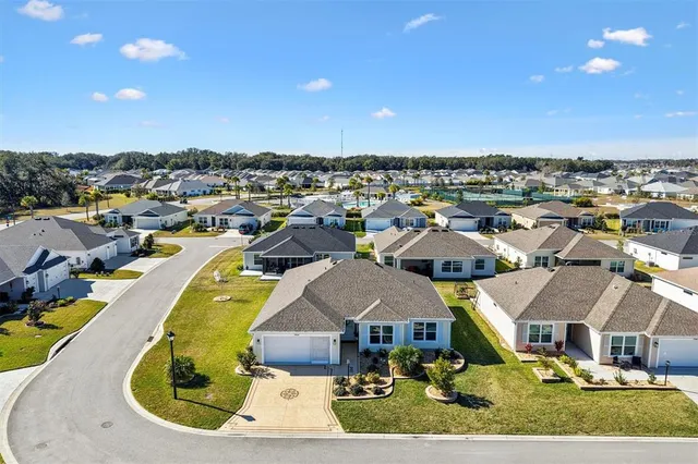 $375,000 | 7404 Marvelwood Loop, The Villages, FL 34762