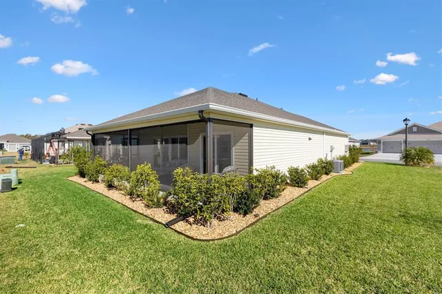 $375,000 | 7404 Marvelwood Loop, The Villages, FL 34762