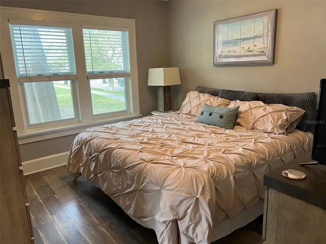 $5,000 | 1137 Highland Street South, St. Petersburg, FL 33701