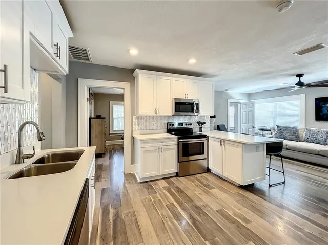 $5,000 | 1137 Highland Street South, St. Petersburg, FL 33701