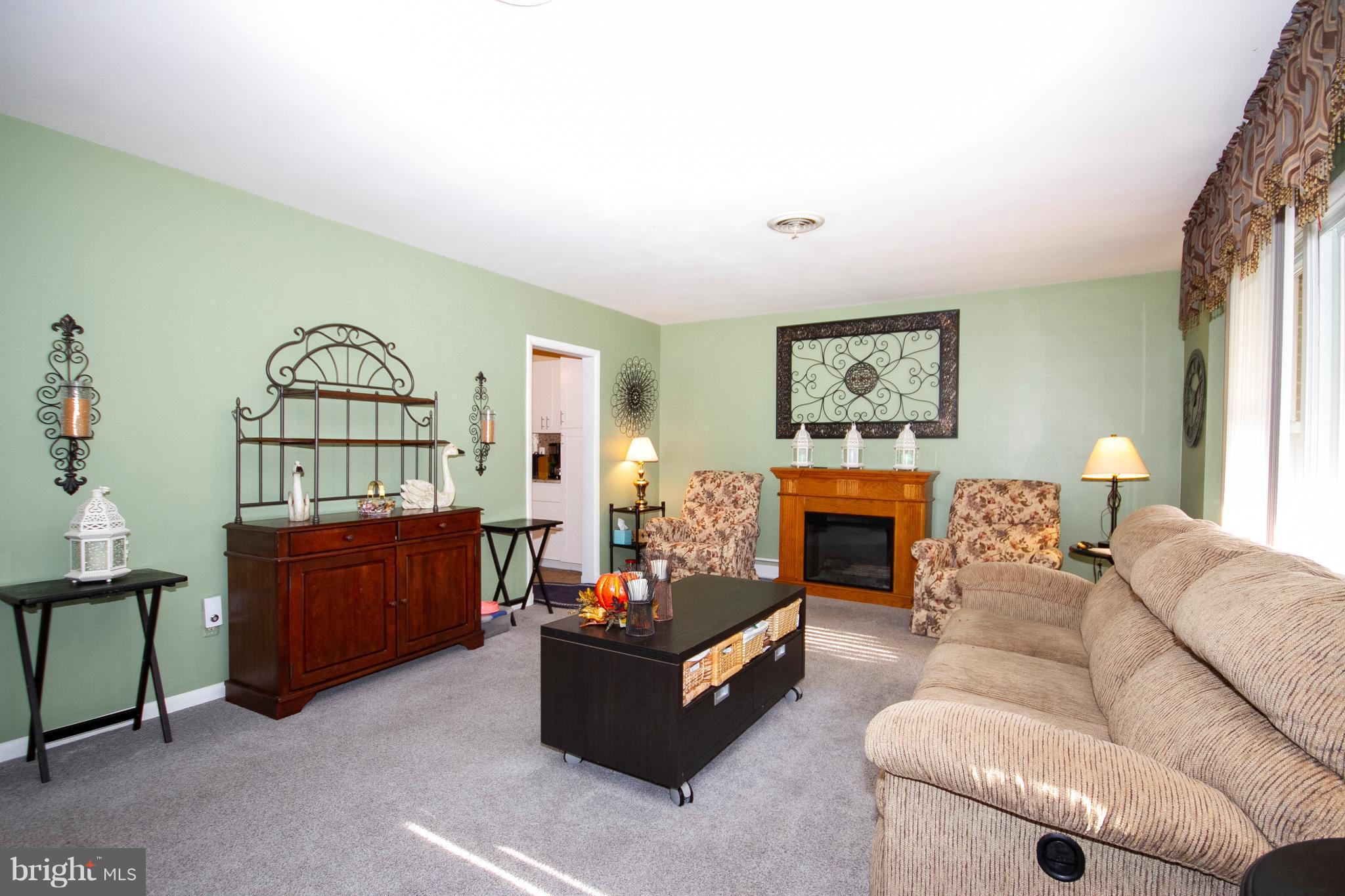 2412 Harwood Road Baltimore, MD 21234 - Photo 3 of 22 Gallery Image 3