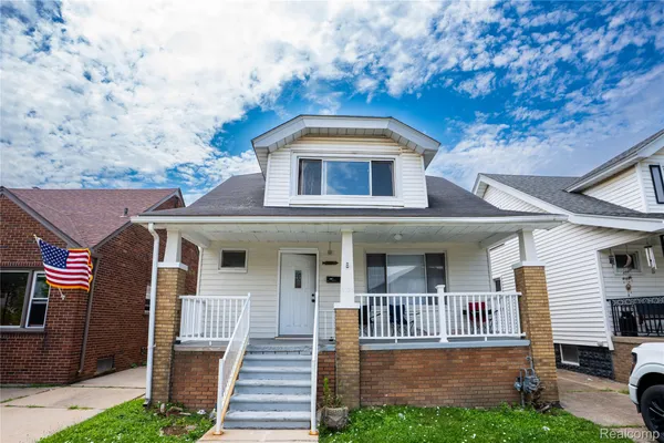 $269,000 | 5725 Bingham Street, Dearborn, MI 48126